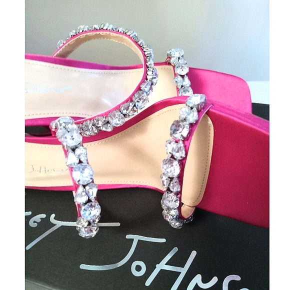 Betsey Johnson Perry Sandals Size 8 - Picture 2 of 13